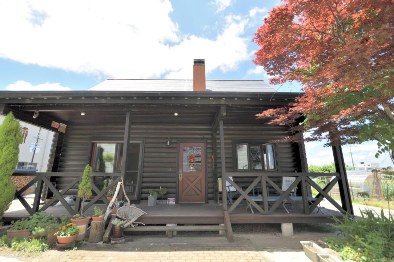 Carrefour Guesthouse カルフール ゲストハウス Toyama Station Екстериор снимка