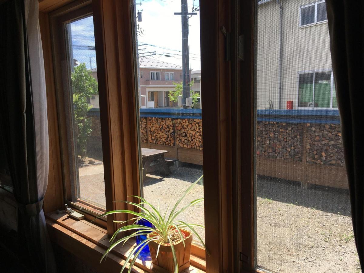 Carrefour Guesthouse カルフール ゲストハウス Toyama Station Екстериор снимка